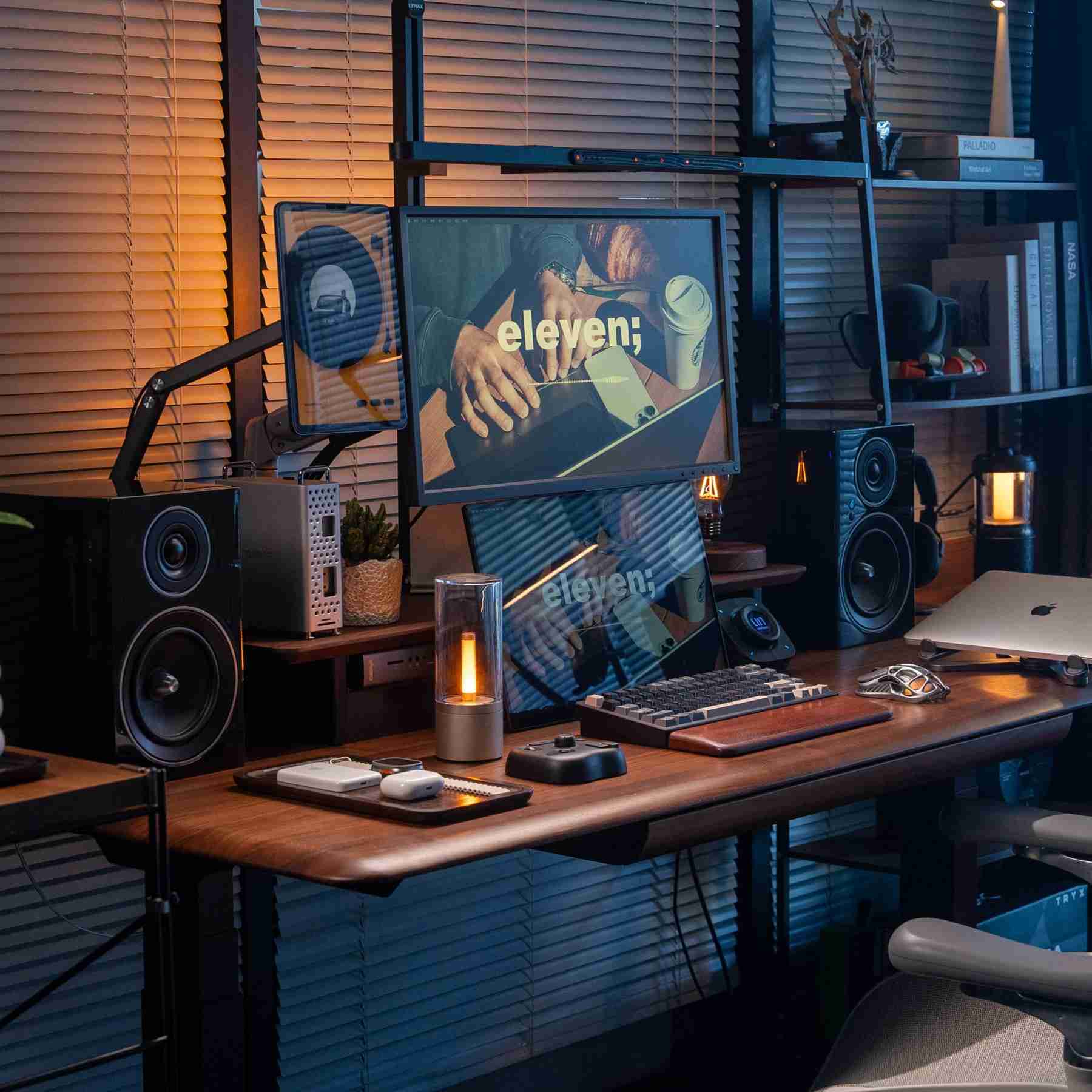 電腦音響推薦：擺脫電競耳機壓迫感，用「近場音訊」重塑 4K 遊戲沉浸感