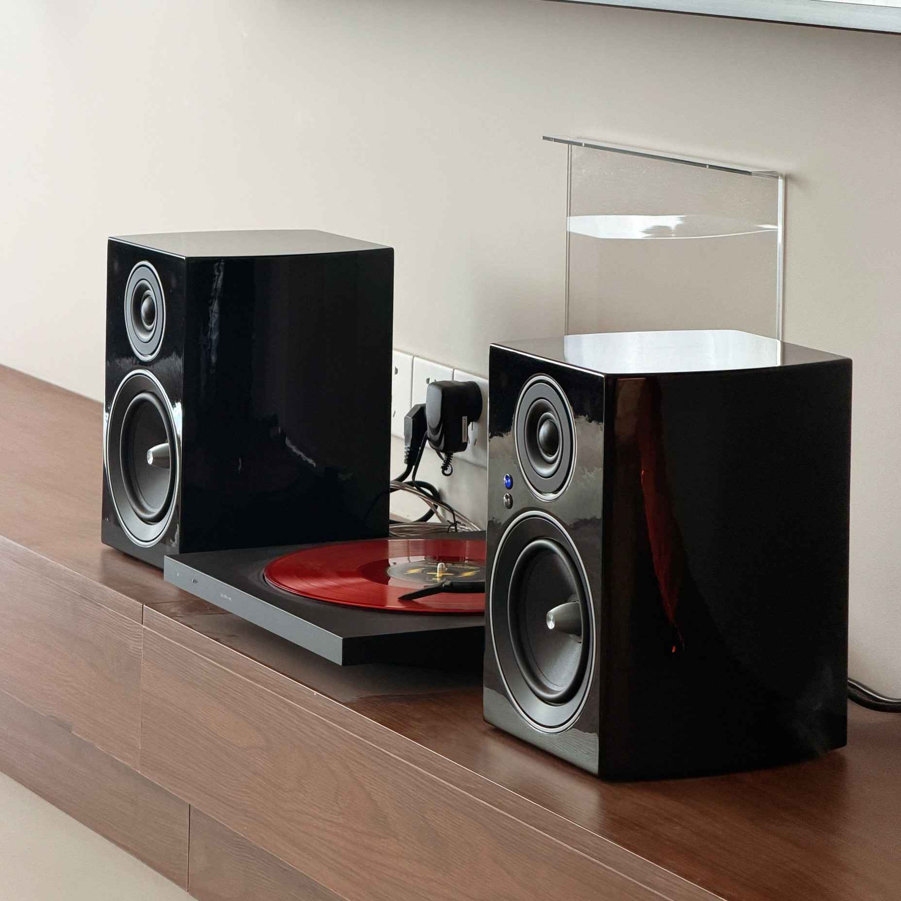 買喇叭不該是「一次性投資」：認識Sub Out擴充介面如何讓音響「無痛成長」